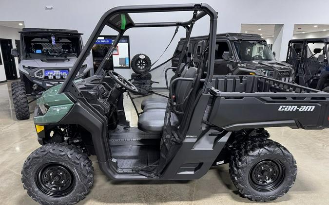2026 Can-Am Defender HD7