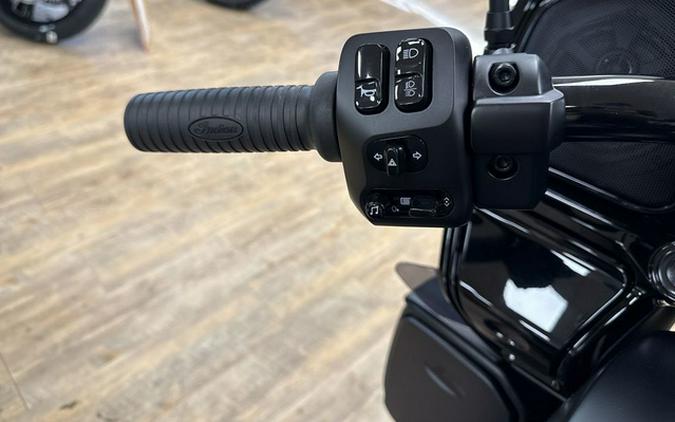 2026 Indian Pursuit Dark Horse Black Smoke