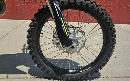 2026 Triumph TF 450-X Jet BlackPure White
