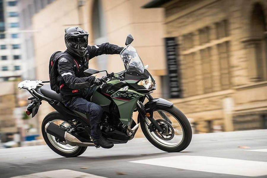 2023 VERSYS-X 300 ABS - PEARL MATTE SAGE GREEN / METALLIC MATTE CARBON GRAY - Kawasaki