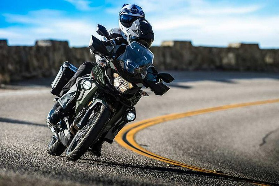 2023 VERSYS-X 300 ABS - PEARL MATTE SAGE GREEN / METALLIC MATTE CARBON GRAY - Kawasaki