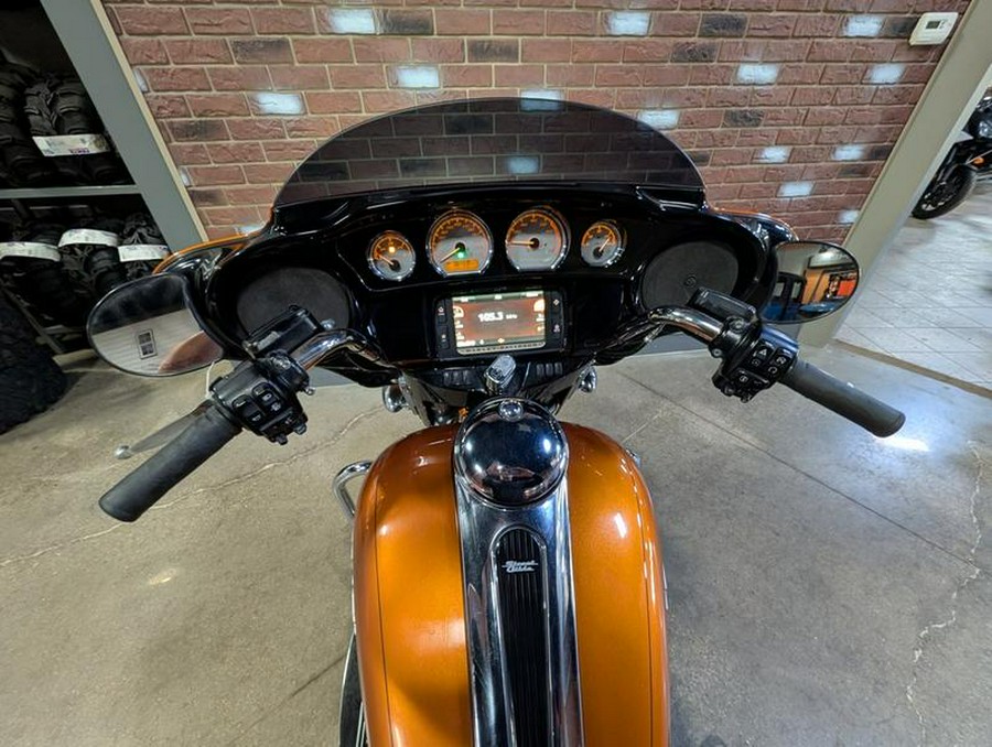 2014 Harley-Davidson® FLHXS - Street Glide® Special