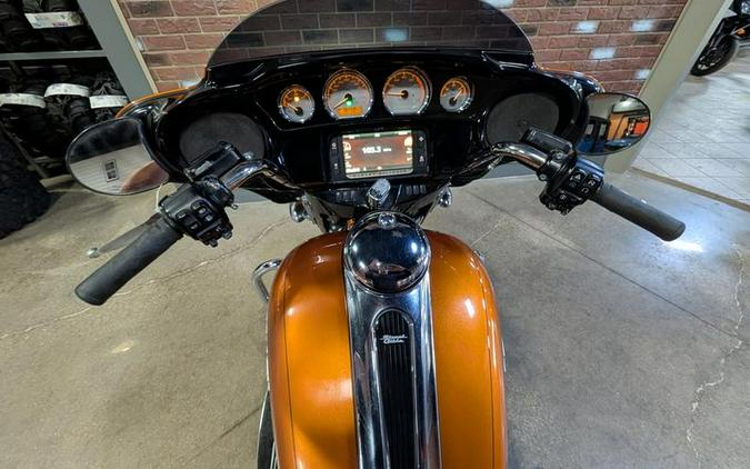 2014 Harley-Davidson® FLHXS - Street Glide® Special