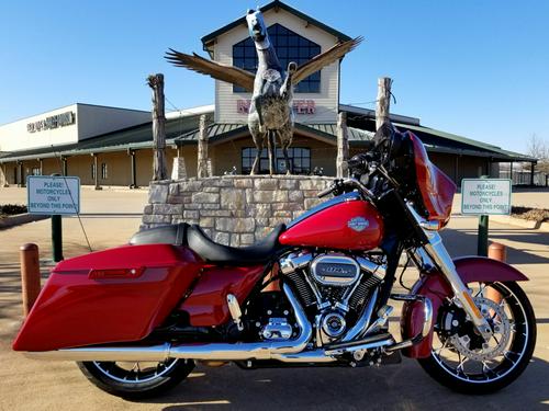 2021 Harley-Davidson Street Glide Special Review: Performance and Style