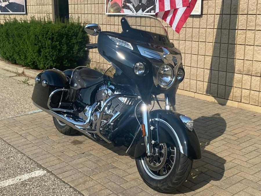 2019 Indian Motorcycle® Chieftain® Classic Thunder Black