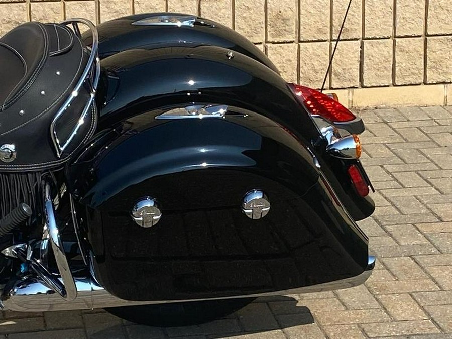 2019 Indian Motorcycle® Chieftain® Classic Thunder Black