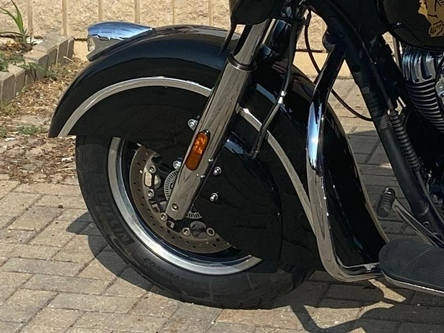 2019 Indian Motorcycle® Chieftain® Classic Thunder Black