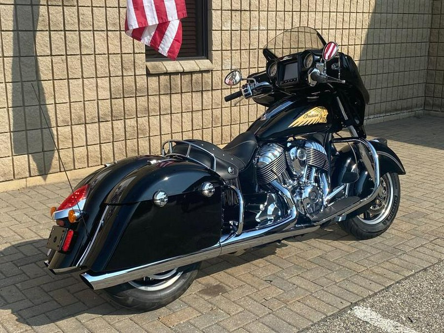 2019 Indian Motorcycle® Chieftain® Classic Thunder Black