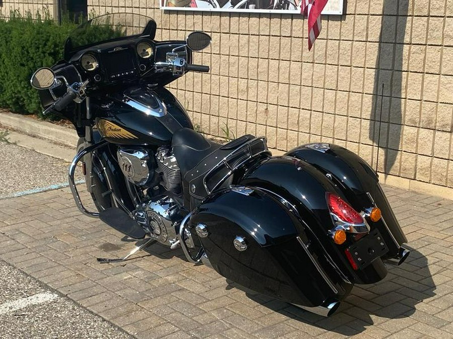 2019 Indian Motorcycle® Chieftain® Classic Thunder Black