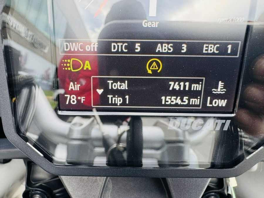 2023 Ducati DesertX Star White Silk