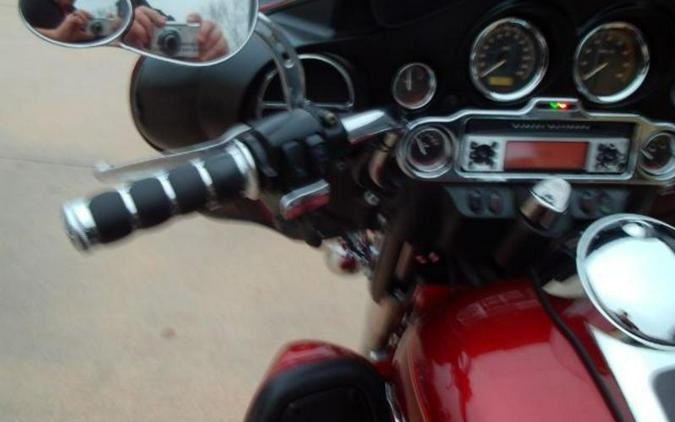 2010 Harley-Davidson® FLHTCU - Ultra Classic® Electra Glide