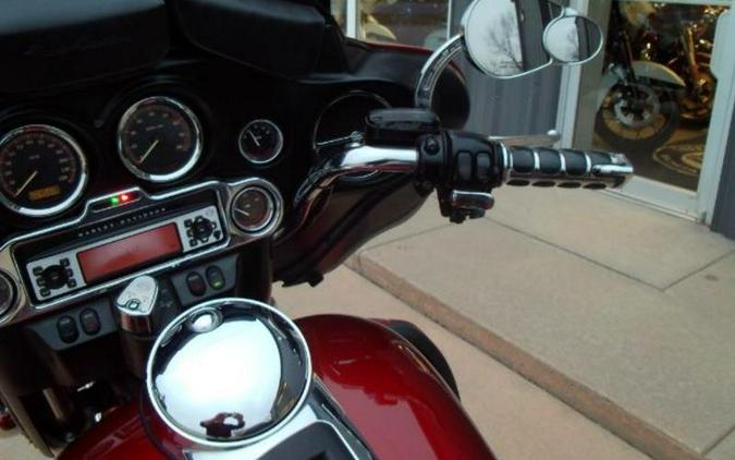 2010 Harley-Davidson® FLHTCU - Ultra Classic® Electra Glide