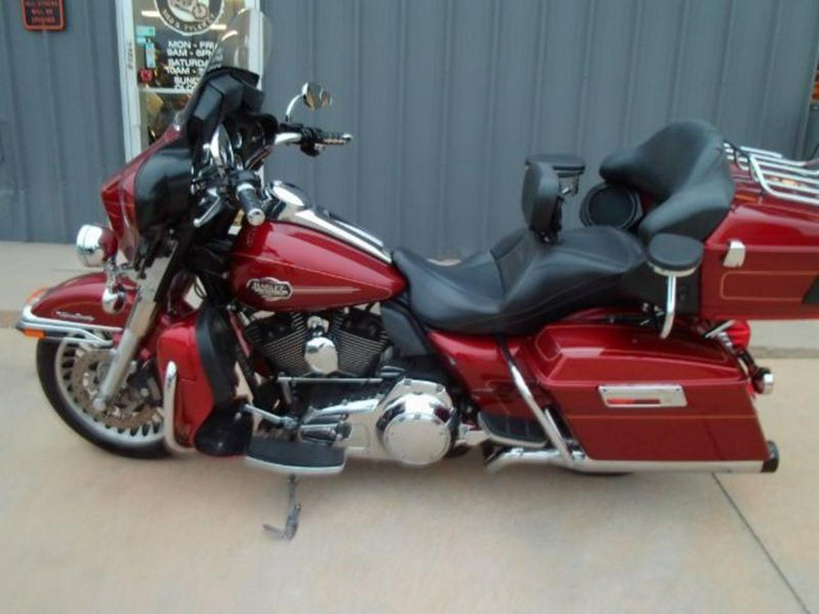 2010 Harley-Davidson® FLHTCU - Ultra Classic® Electra Glide