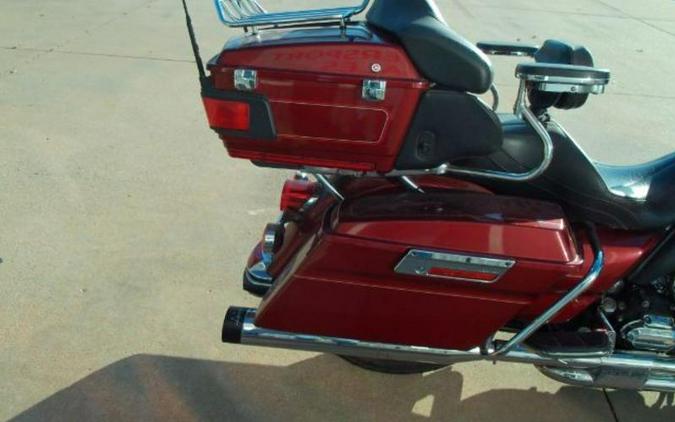 2010 Harley-Davidson® FLHTCU - Ultra Classic® Electra Glide