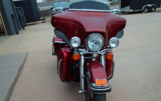 2010 Harley-Davidson® FLHTCU - Ultra Classic® Electra Glide