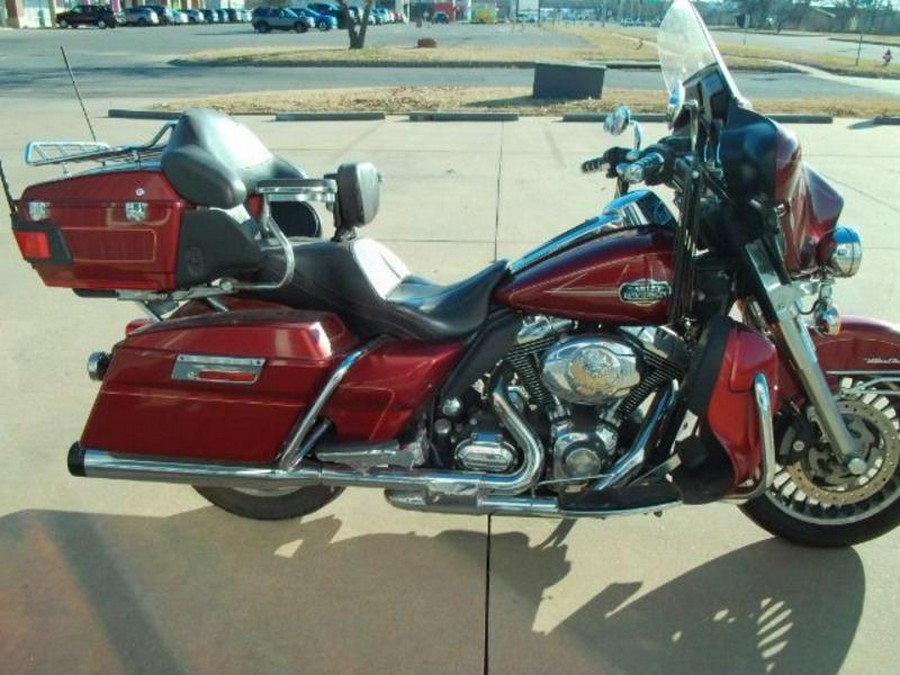 2010 Harley-Davidson® FLHTCU - Ultra Classic® Electra Glide