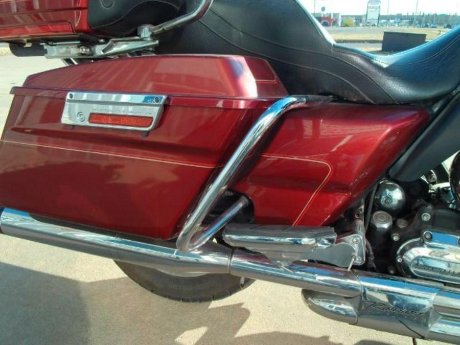 2010 Harley-Davidson® FLHTCU - Ultra Classic® Electra Glide