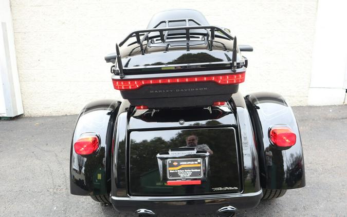 Used 2025 Harley-Davidson Tri Glide Ultra Vivid Black - Black Finish