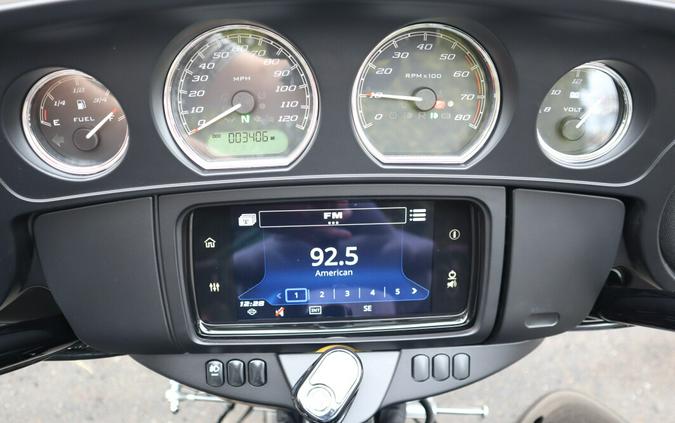 Used 2025 Harley-Davidson Tri Glide Ultra Vivid Black - Black Finish