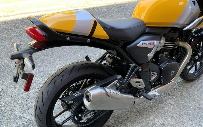 2026 Triumph THRUXTON 400