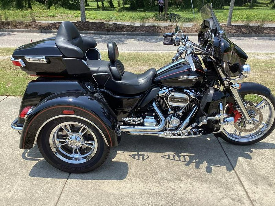 2019 Harley-Davidson® FLHTCUTG - Tri Glide® Ultra