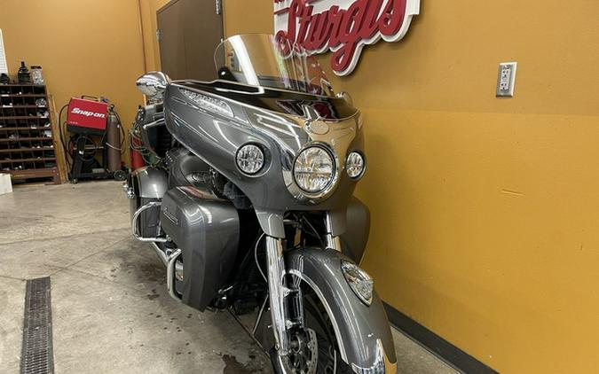 2017 Indian Roadmaster Steel Gray Over Thunder Black