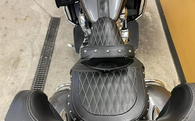 2017 Indian Roadmaster Steel Gray Over Thunder Black