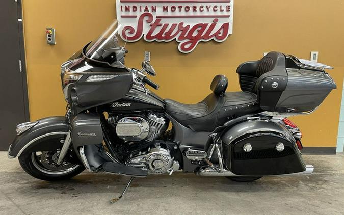 2017 Indian Roadmaster Steel Gray Over Thunder Black