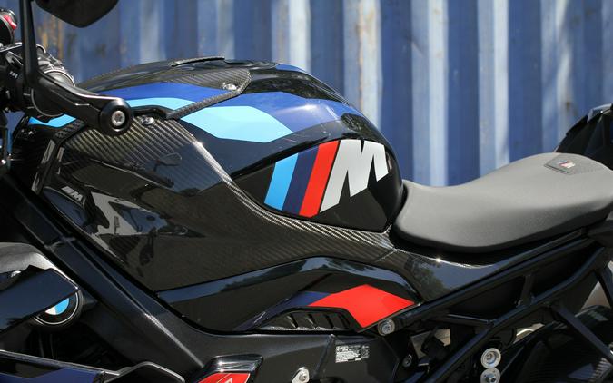 2023 BMW M 1000 R