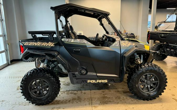 2022 Polaris Industries GENERAL XP 1000 Deluxe RIDE COMMAND Edition