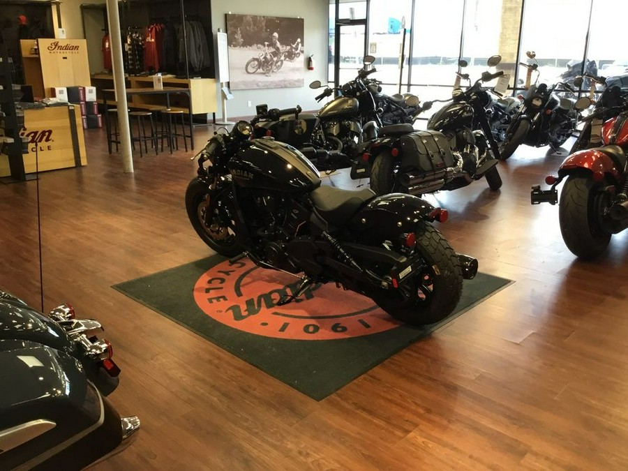 2025 Indian Motorcycle® Scout® Bobber Black Metallic