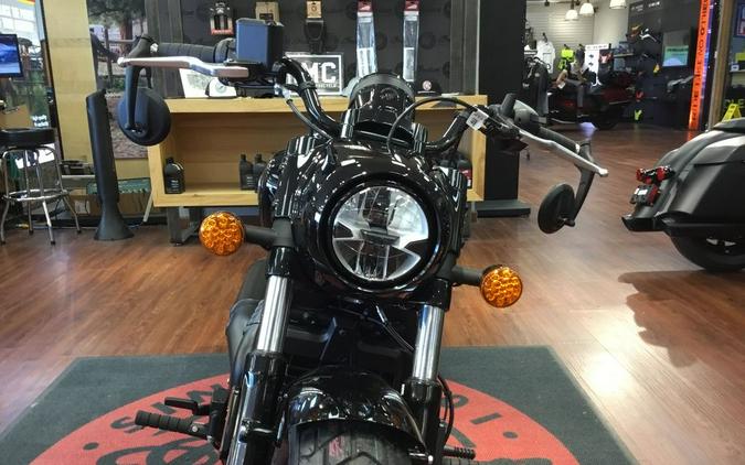 2025 Indian Motorcycle® Scout® Bobber Black Metallic