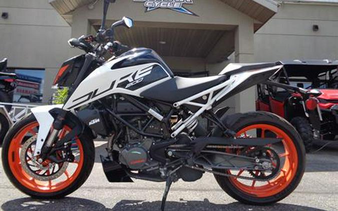 2021 KTM 200 Duke