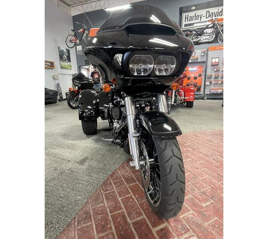 2023 Harley-Davidson® FLTRT - Road Glide® 3