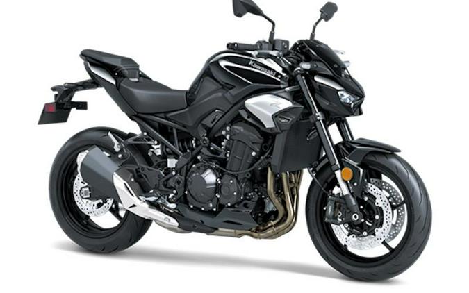 2025 Kawasaki Z900 ABS Metallic Spark Black/Metallic Carbon Gray