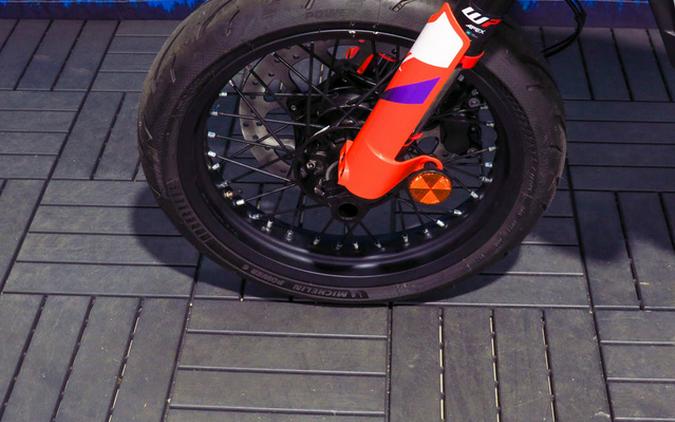2026 KTM SMC 390 R
