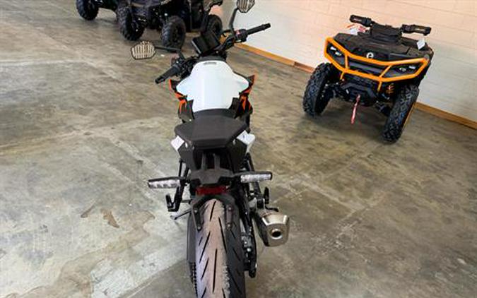 2027 KTM 990 Duke