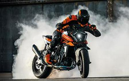 2027 KTM 990 Duke