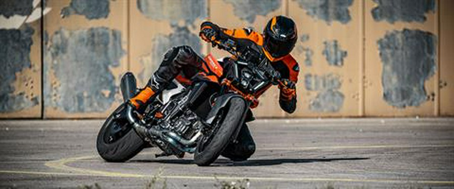 2027 KTM 990 Duke