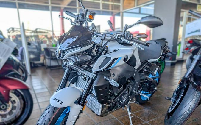 2025 Yamaha MT-10 Ice Storm - 000667