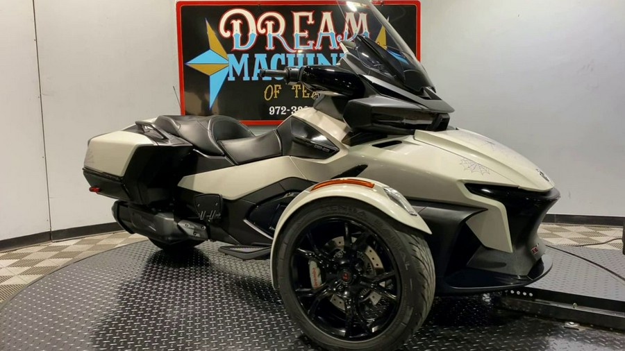 2021 Can-Am® Spyder® RT SE6