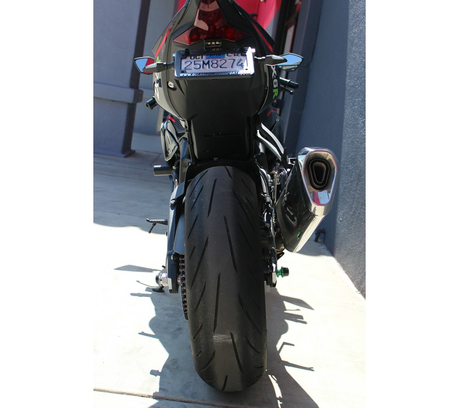 2021 Kawasaki Ninja ZX-6R Base