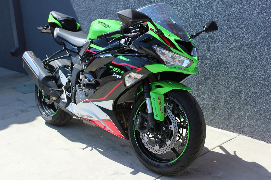 2021 Kawasaki Ninja ZX-6R Base