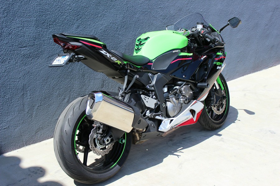 2021 Kawasaki Ninja ZX-6R Base