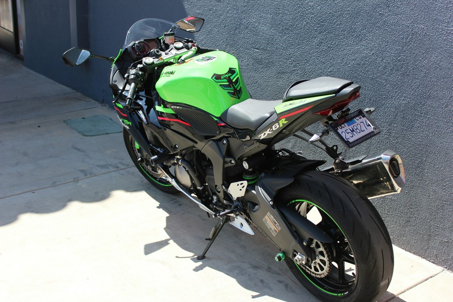 2021 Kawasaki Ninja ZX-6R Base