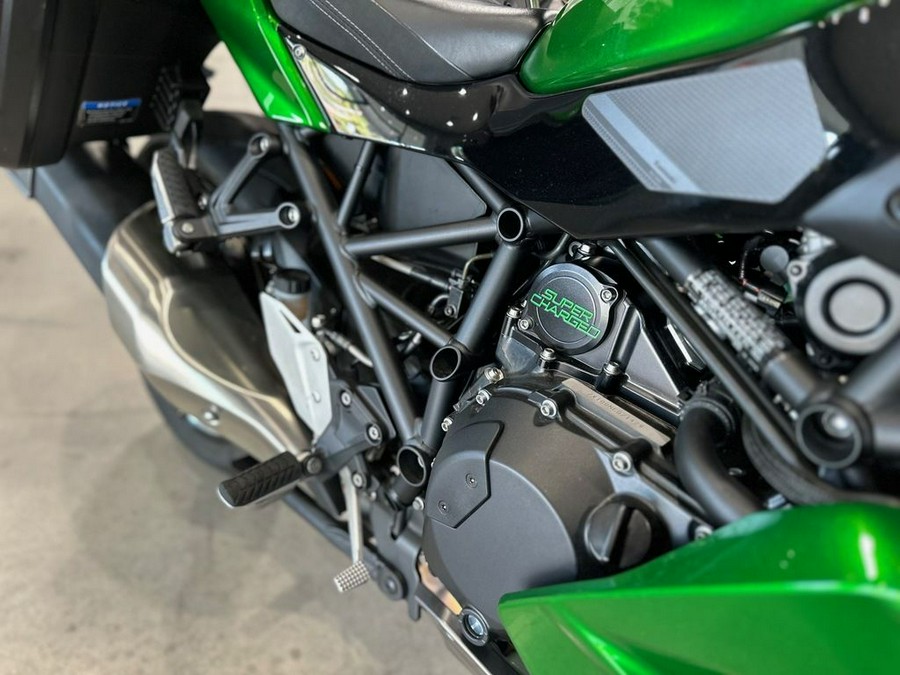 2022 Kawasaki Ninja H2® SX SE