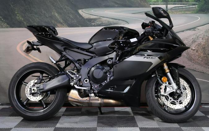 2025 Yamaha YZF-R9