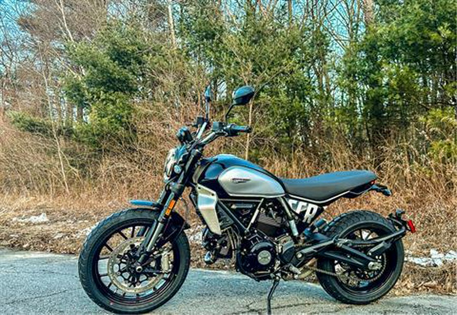 2024 Ducati Scrambler Icon