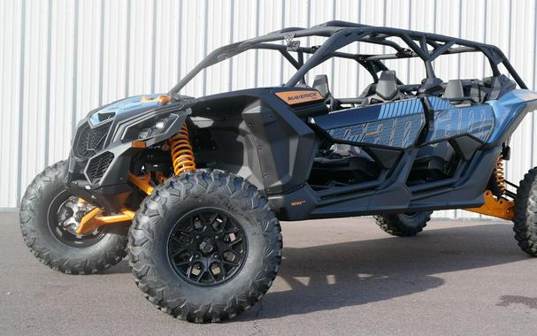 2026 Can-Am® Maverick X3 MAX RS Turbo Scandi Blue & Orange Crush