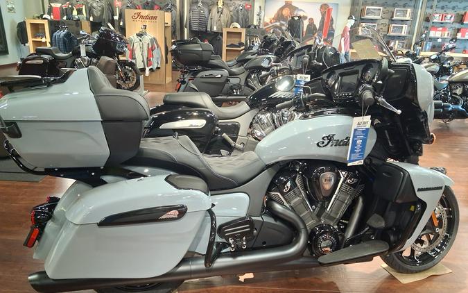 2025 Indian Motorcycle® Roadmaster® PowerPlus Dark Horse® with PowerBand Audio Package